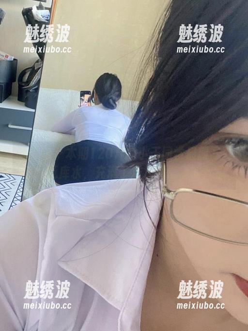 120斤的小王同学 微密圈 - 本期120斤的小王同学最新写真集:死库水,充满了汗水和懵懂的气息