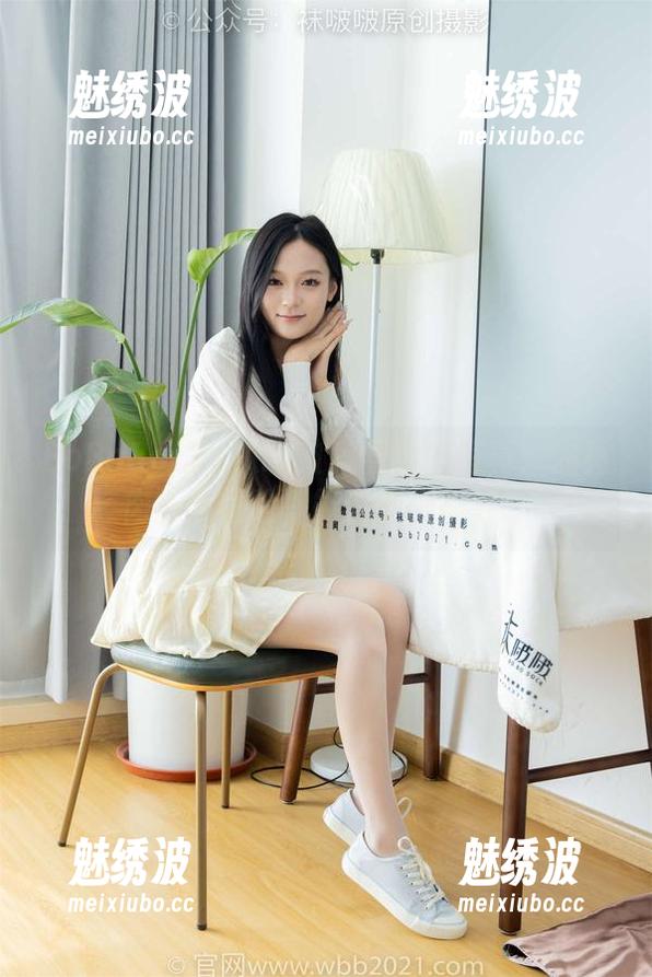 BoBoSocks袜啵啵-雪糕 BoBoSocks袜啵啵 - 雪糕的写真:油亮肉丝大冒险,能否吃得饱够?