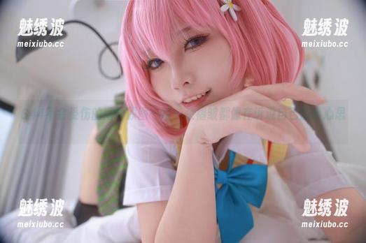 G44不会受伤的婚纱原图—每一朵褶皱都像在诉说自己的小心思。