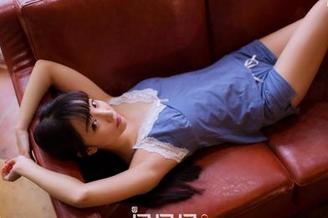 GIRLT果团网 – 分享一个连体衣图包，周妍希的尴尬时刻——说好的显瘦呢？