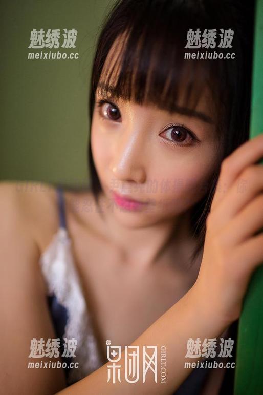 GIRLT果团网 - 尹意纯的体操服合集：你能忍住不想要壁纸吗？