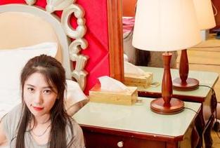 GIRLT果团网 – 看到王语纯的奶牛壁纸，我的审美都要崩了
