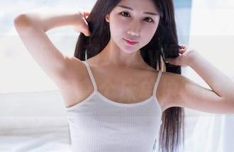 GIRLT果团网 – 甜Abby婚纱写真，让我突然想到在家拿个床单拍照也不错？