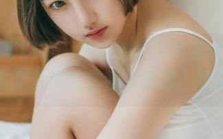GIRLT果团网 – 陈诗诗的白衬衫合集：每一张照片都在催我多想想，哈哈。