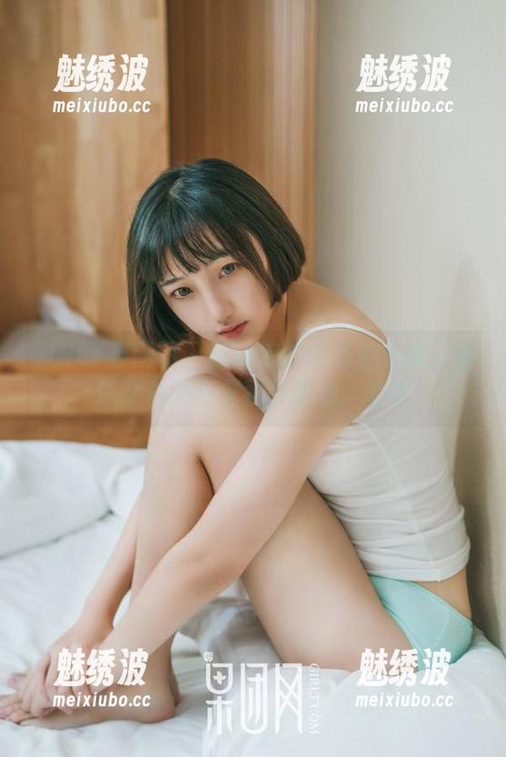 GIRLT果团网-陈诗诗 GIRLT果团网 - 陈诗诗的白衬衫合集:每一张照片都在催我多想想,哈哈。
