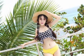 IMiss爱蜜社 – 梦心玥和她的粉色梦游记，包你免费美图想看就看！