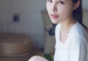 IMiss爱蜜社 – 芝芝Booty最新黑白套图来了，大家的审美又要被瞄准了，一不小心又中招了！