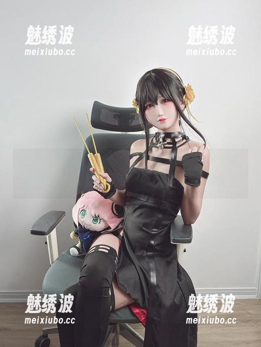 合集里的每一张都让你想‘今天绝对不能出门’——KuukoW的明日奈原图集！