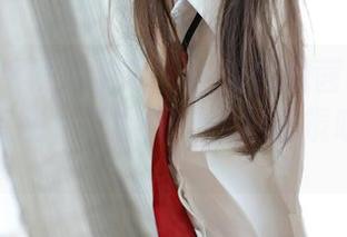 MFStar模范学院 – 快来围观茜茜Kimi的最新套图，可能需要带护目镜哦，太闪。