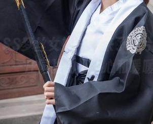 MSLASS梦丝女神 – 又来了，兮兮的最新照片——庄园里的小甜心和暖暖的互动。