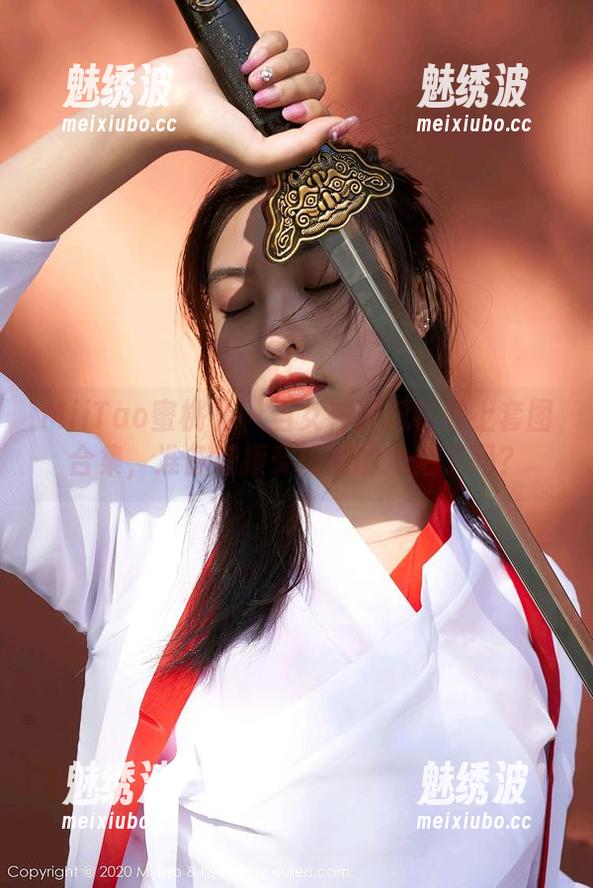 MiiTao蜜桃社-许思铭 MiiTao蜜桃社 - 当女神许思铭遇上套图合集,准备好接受闪耀的灿烂了吗?