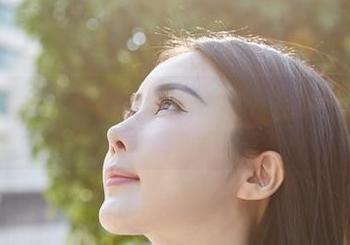 MiiTao蜜桃社 – 情迷韵莉娜VANILLA的女孩写真，免费随心下载，难以抗拒的眼神里藏着小调皮！