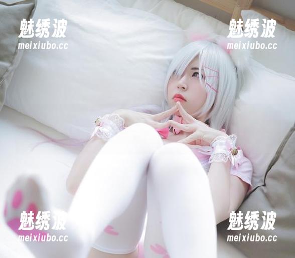 是Mozzi(모찌)在泳装里玩cos？还是cos把泳装玩得如此精彩？美图续写传奇！