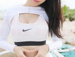 MyGirl美媛馆 – 免费Carina绮里嘉眼镜美图，有时候，眼镜才是前景呢…
