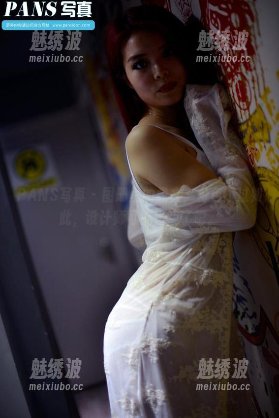 PANS写真 - 图册里的雅文，粉色不过如此，设计师可能也疯了吧。