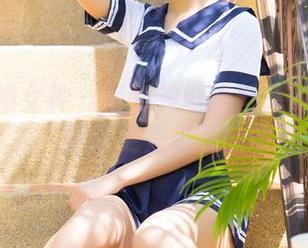 TGOD推女神 – 每次换壁纸都想叫赵伊彤来，网袜更是妥妥的吸睛