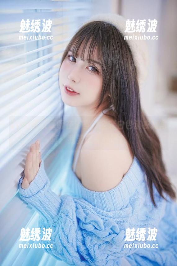 Tina很妖孽呀在浴室，全套白色连衣裙写真：我要说啥好呢？