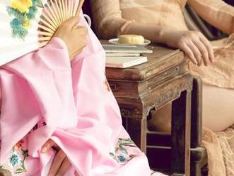 UGirls尤果网 – 孟狐狸和她的女友——无圣光也能美丽，图片中的慵懒姿态