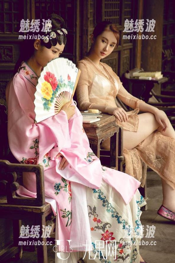 UGirls尤果网 - 孟狐狸和她的女友——无圣光也能美丽，图片中的慵懒姿态