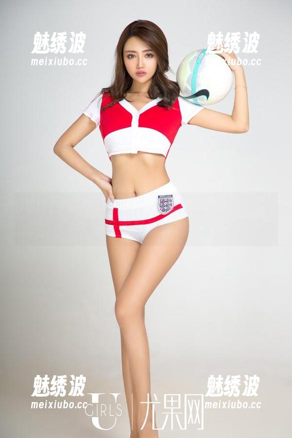 UGirls尤果网-谭晓彤 UGirls尤果网 - 摄影机里的围裹:谭晓彤的毛衣写真作品集
