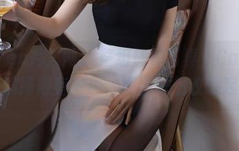 Xiuren秀人网 – 整组旗袍写真，Candy糖糖演绎得有意思，原图好想收藏起来！
