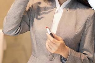 Xiuren秀人网 – yoo优优在这张图片里，居然辑录了她的美足人生？我也是醉了。