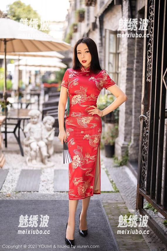 YouMi尤蜜荟-周妍希 YouMi尤蜜荟 - 每次更新都是一场刺激,周妍希的白丝写真真让人挪不开眼。