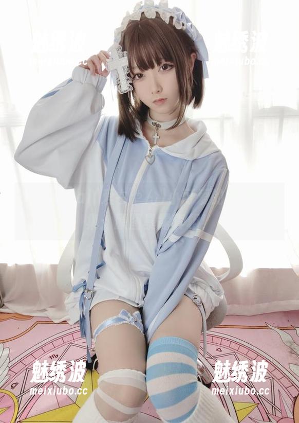 asagiriai(爱ちゃん)小可爱的常服写真集：原图暴露真相！