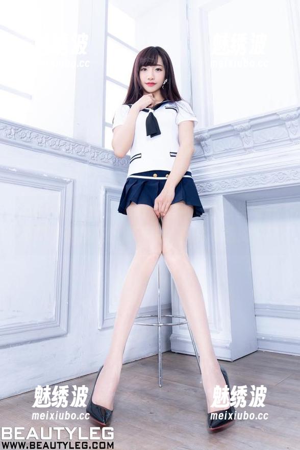 beautyleg - Avril短裙，图包里每一条裙子都像在轻声诉说，真是有趣的分享