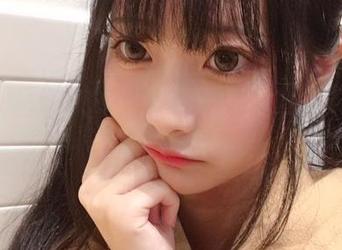 Wendy的蛇女写真集：这造型真敢，下载需谨慎！