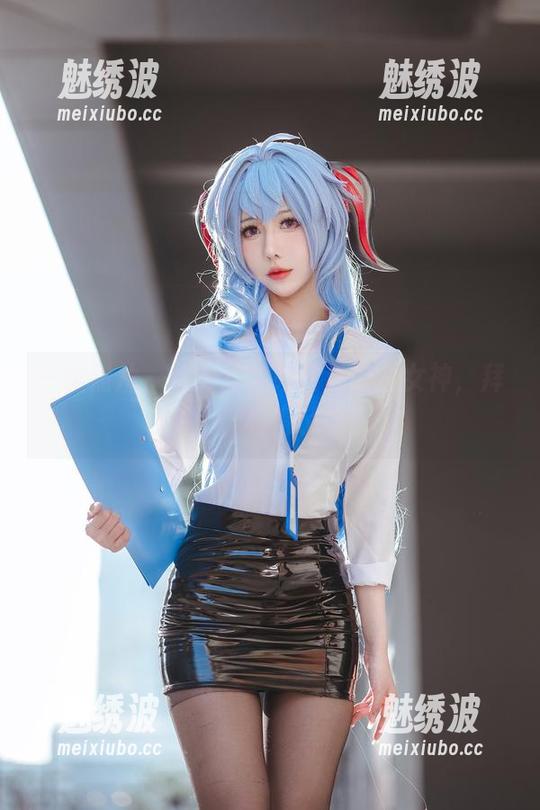 仙女月 一组照片,仙女月学姐化身校园女神,拜托,你受得了吗?