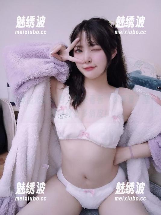你夏夏 新鲜出炉的图包,快来看看“你夏夏”里的清秋有多俏皮!