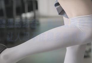 原图和壁纸的结合，兔玩映画白色死库水，让人忍不住想多看几眼。