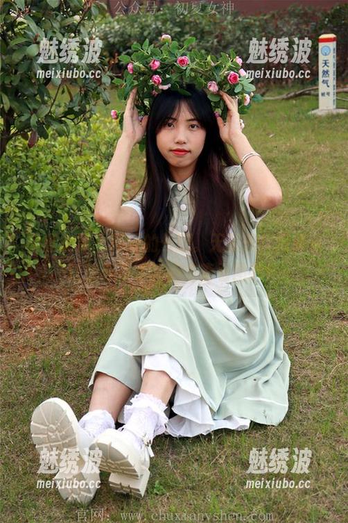 初夏女神-环环 初夏女神 - 环环的长腿。无圣光,但莫名让我想多了,点击查看图片!