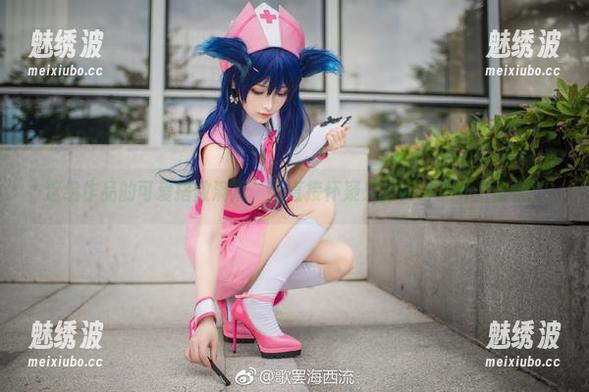 这组作品的可爱指数满点，我直接怀疑只是简言是外星生物！
