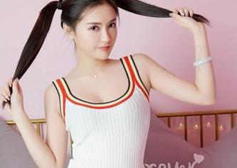 嗲囡囡 – 就是阿朱啊的吊带写真，诶，这高清真让人目不转睛
