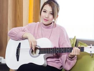 头条女神 – 冯雪娇的连体衣写真，图集里藏着一些你可能没发现的小细节。