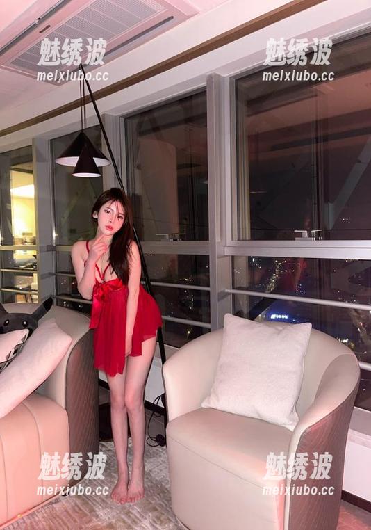 微密圈 - 这白得无法直视，奔跑的晶骡子最新套图又给我洗了个眼！