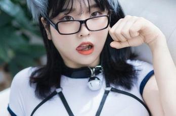 鉴定为宋哈娜的精选作品，JOApictures-JOA这名字也太酷了吧。