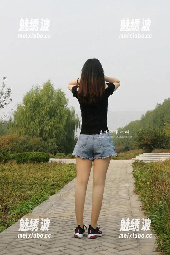 微密圈 - 看！家有水墨老师离开画框后，制服也在这里免费分享照片！