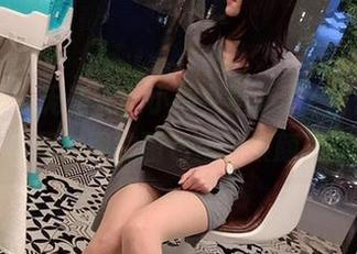 微密圈 – 无圣光？小仙女ELaine任性，微信朋友圈的图包里只素颜美。