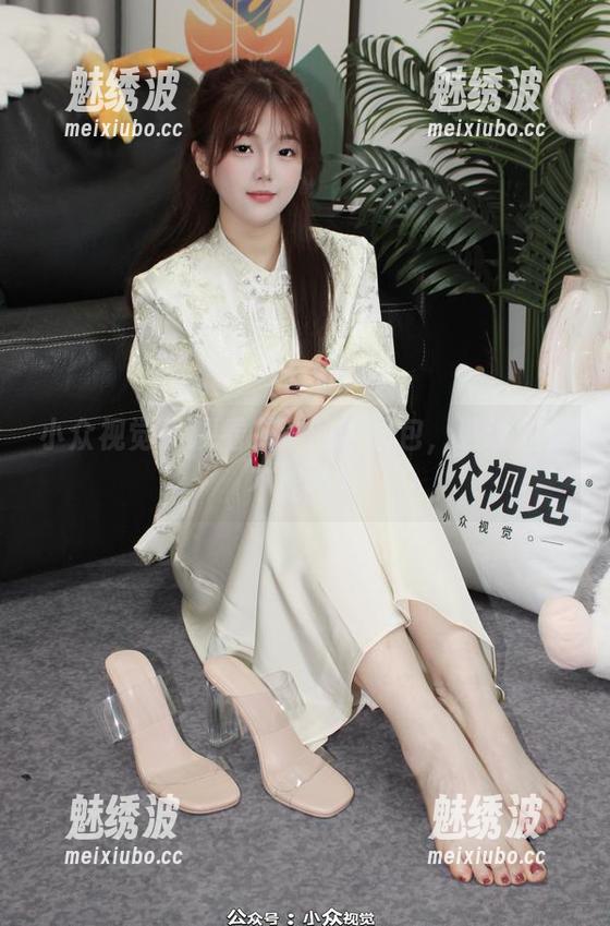 小众视觉-艾迪 小众视觉 - 观看艾迪的新图包,谁说温柔不能撩?