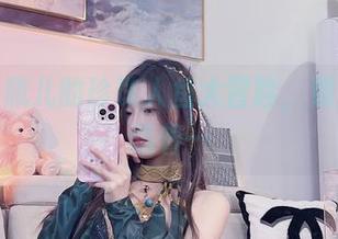 小小奶瓶儿的珍珠人鱼大冒险，照片中竟藏着…