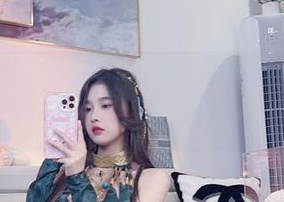 职业装不只是正经事，小小奶瓶儿的cos精选摸索记！