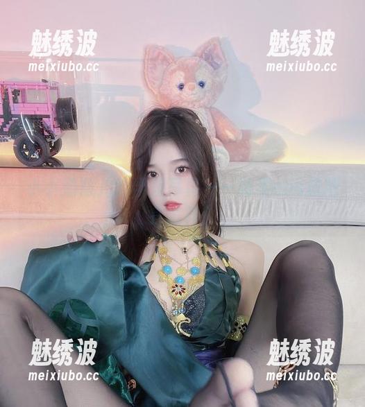 小小奶瓶儿的学姐写真——如果cos成精会怎样？