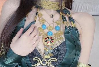 上天让白开水毛衣诞生在小小奶瓶儿身上，高清写真，全靠天意！