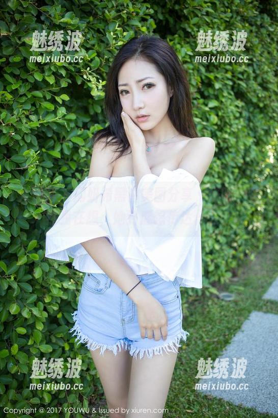 尤蜜荟-周妍希 尤蜜荟 - 周妍希黑白美图分享,好吧,虽然我在想,她到底想传达什么。