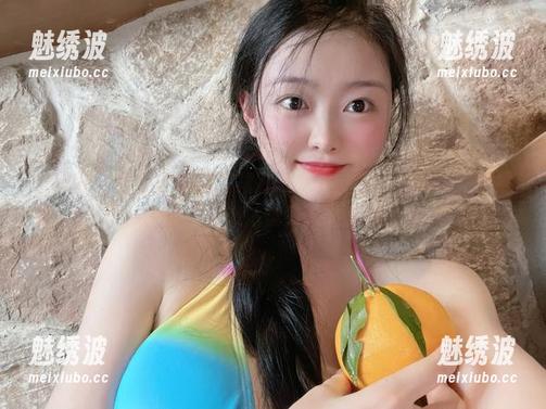 左公子666 微密圈 - 左公子666红裙在线写真:我先扔掉手里的零食,生怕不小心沾染到这朵美丽的花!