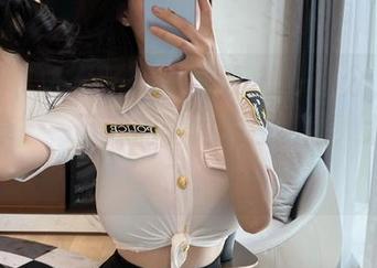 微密圈 – 左公子666视频-第一部分，我要“分享”一下我的嘴角失控瞬间，太好玩了。