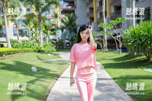 推女郎 - 在线观察谭冰的原图，油亮的效果好得让人心猿意马，让我恨不得又多来几次！